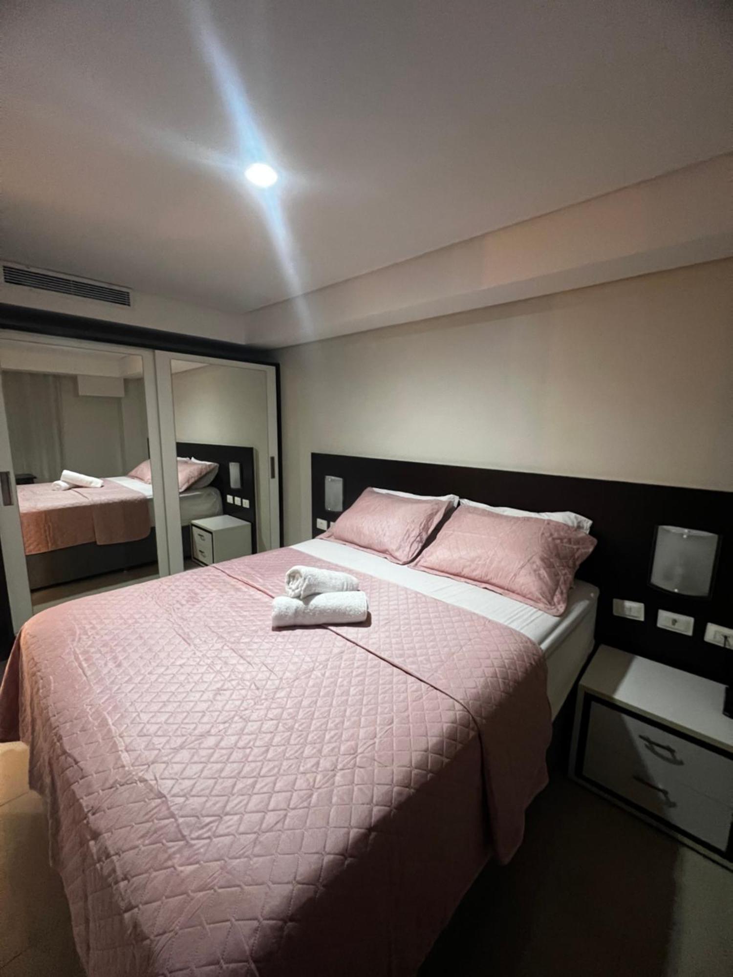 Marinas Flat 005 Aparthotel